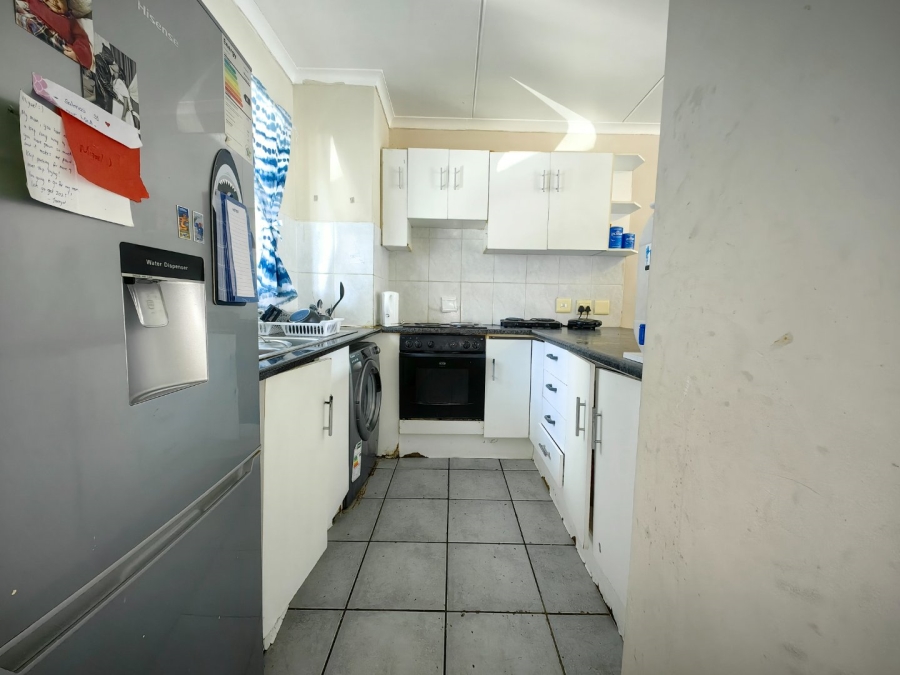2 Bedroom Property for Sale in Parklands Western Cape